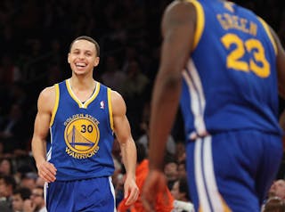 NBA官方新秀榜：克尼佩尔&弗拉格继续稳居前二